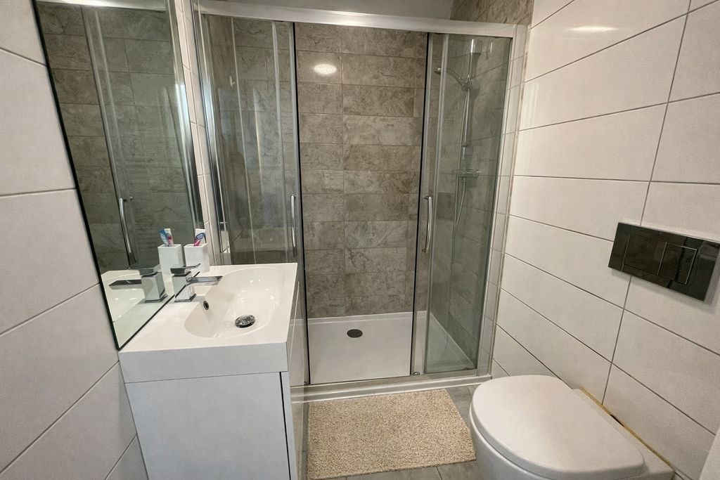 Additional image 4 of 5 bed shared accommodation to rentSt. Georges Road, Brighton BN2