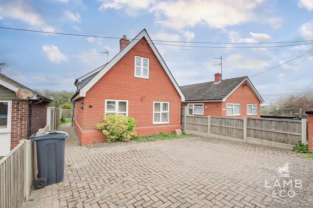 Property photo 1 of 14 Outside Front