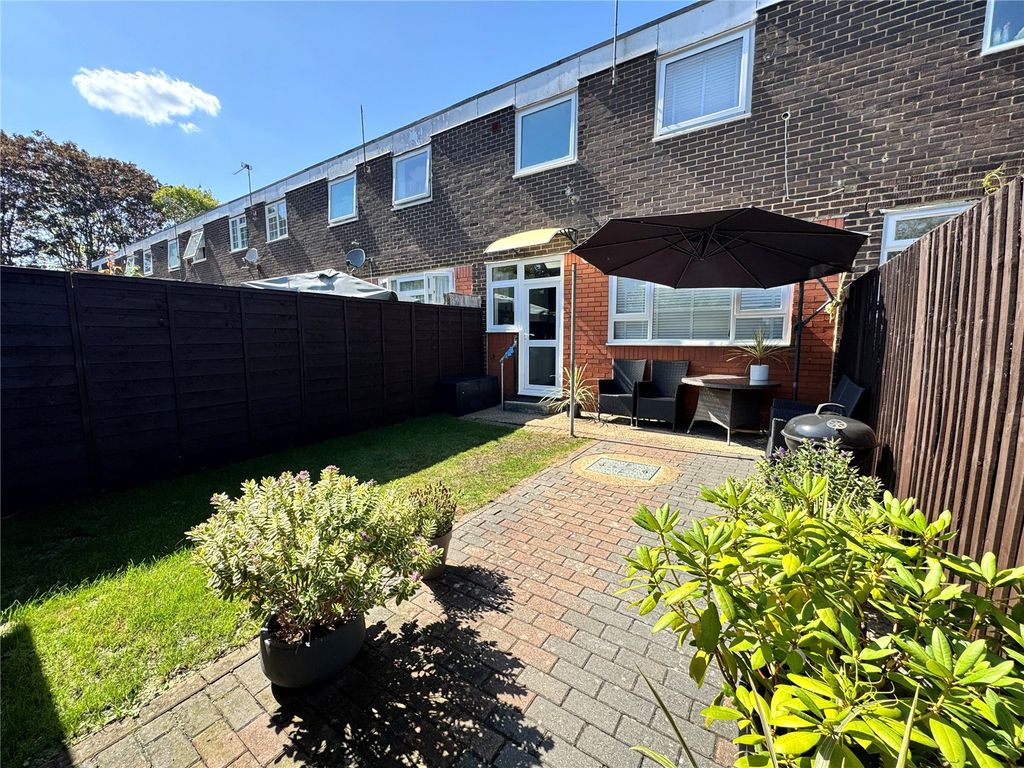 Property photo 2 of 12 Picture No. 47