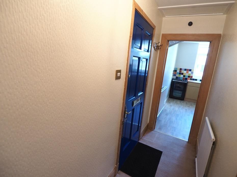 Property photo 2 of 27