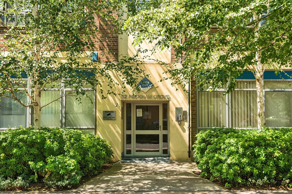 Property photo 2 of 16 1484042-2-6A3Bb5E...