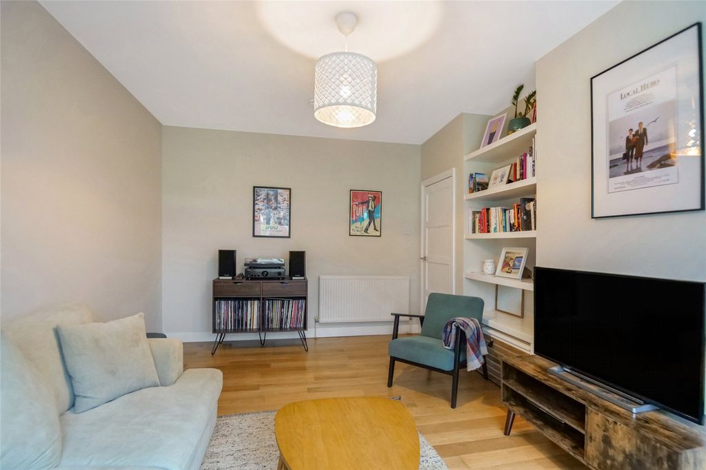 Property photo 3 of 18 Picture No. 37