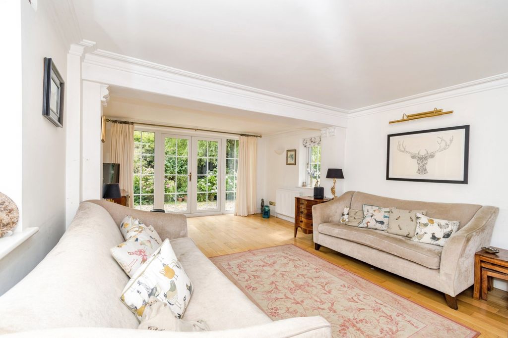 Property photo 2 of 24 Photo