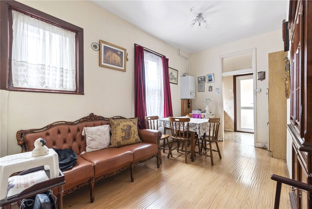 Property photo 3 of 12 Picture No. 11