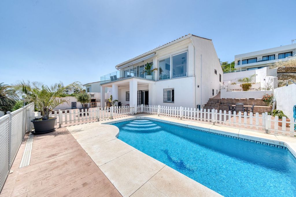 Property photo 1 of 39