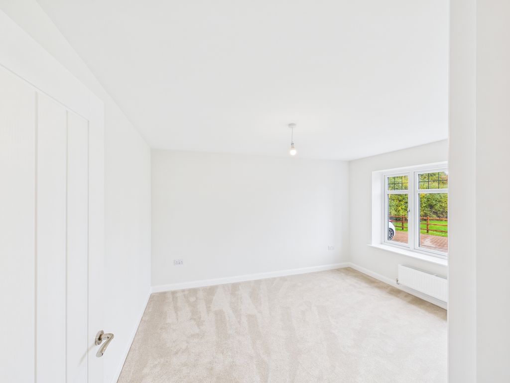 Property photo 3 of 18 Denver Sp Living Room