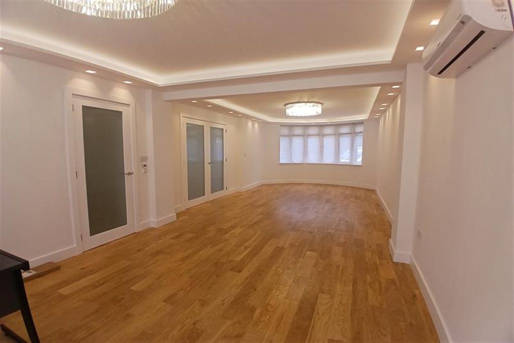 Property photo 1 of 13 (Main)