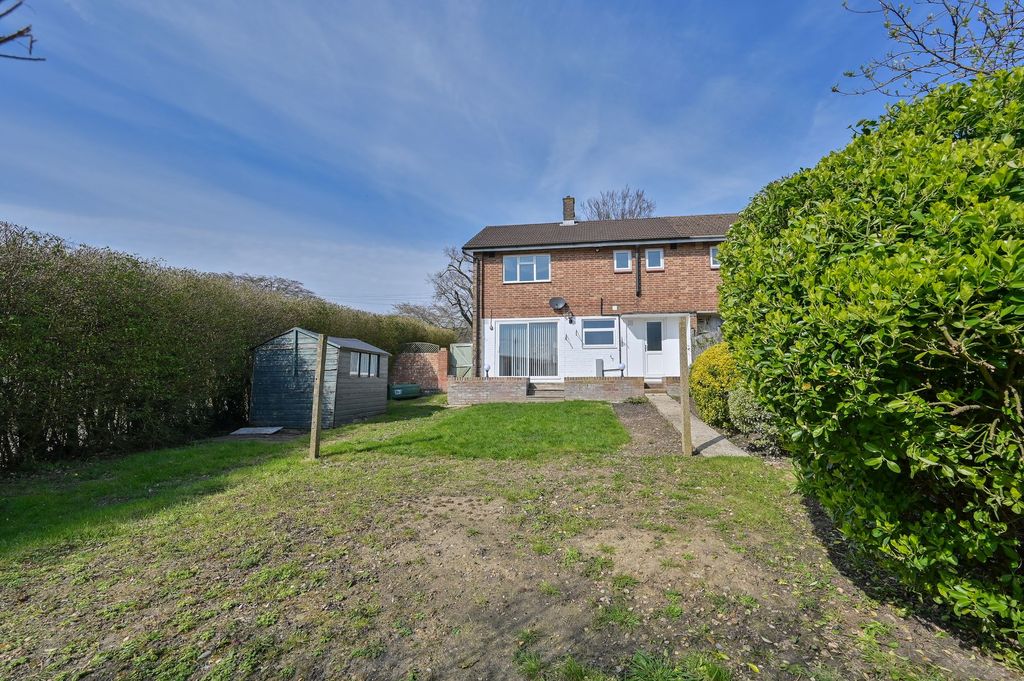 Property photo 2 of 31