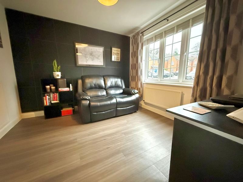 Property photo 3 of 23 Dining Room