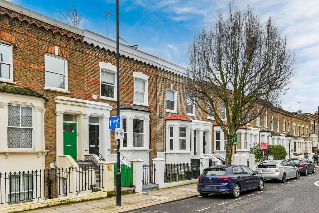 Property photo 1 of 9