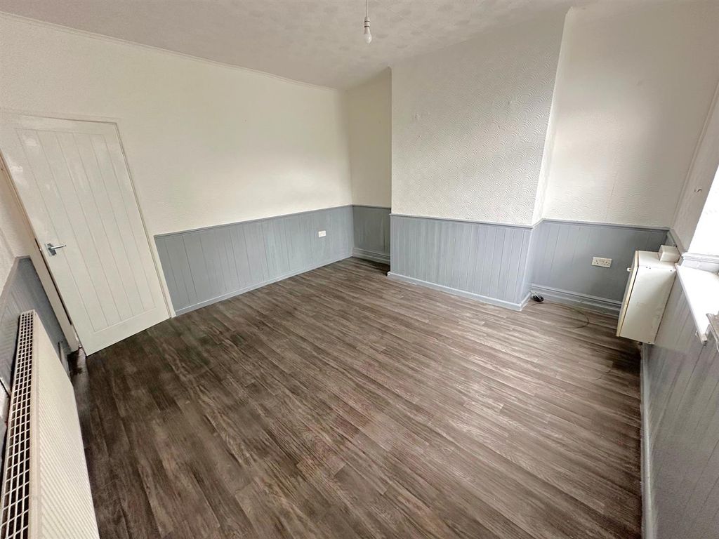 Property photo 2 of 13 333.Jpg