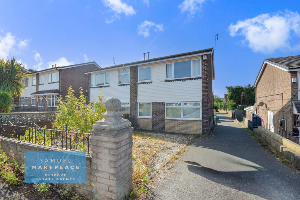 Property photo 1 of 15 Three Bedroom Semi Detached Property With Conservatory Extension