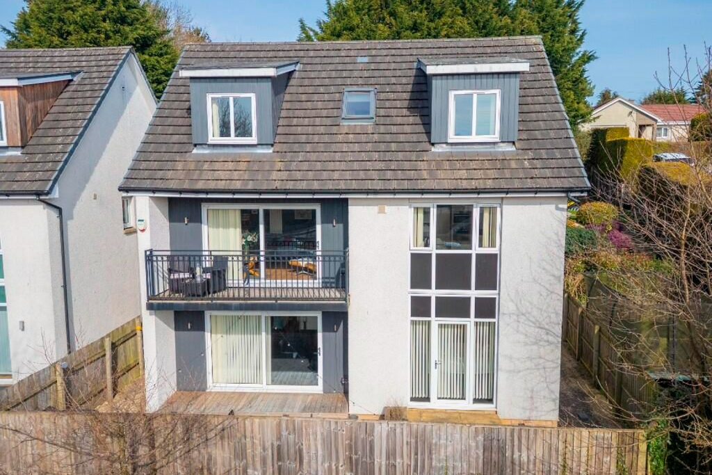 Property photo 1 of 58