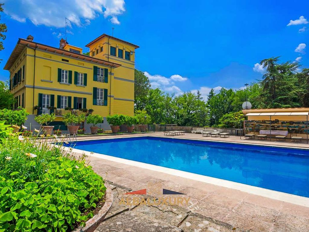 Property photo 1 of 38