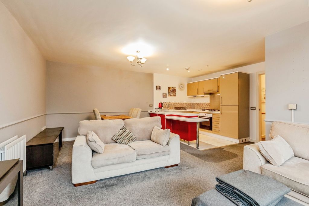 Property photo 3 of 12 Pbox-Img.Jpg