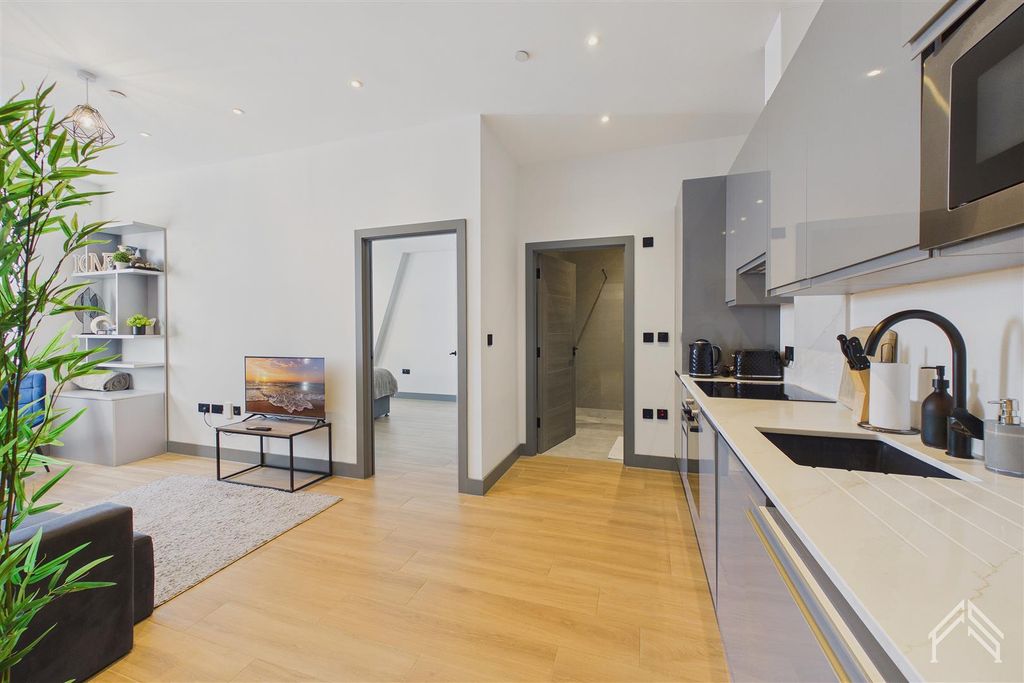 Property photo 2 of 7 2.Jpg