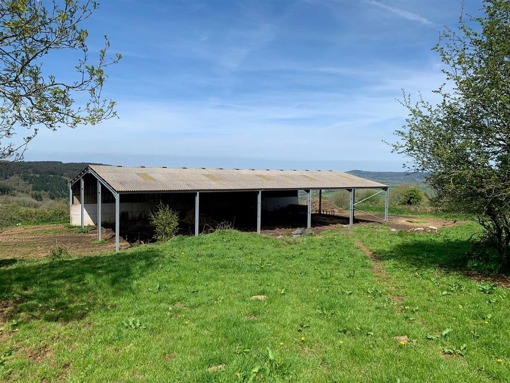 Property photo 2 of 11