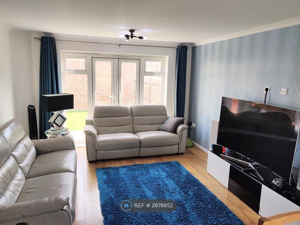 Property photo 1 of 7 Lounge