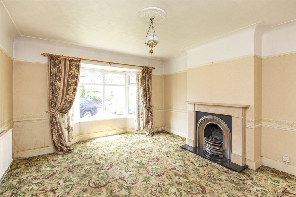 Property photo 2 of 20 Picture No. 04