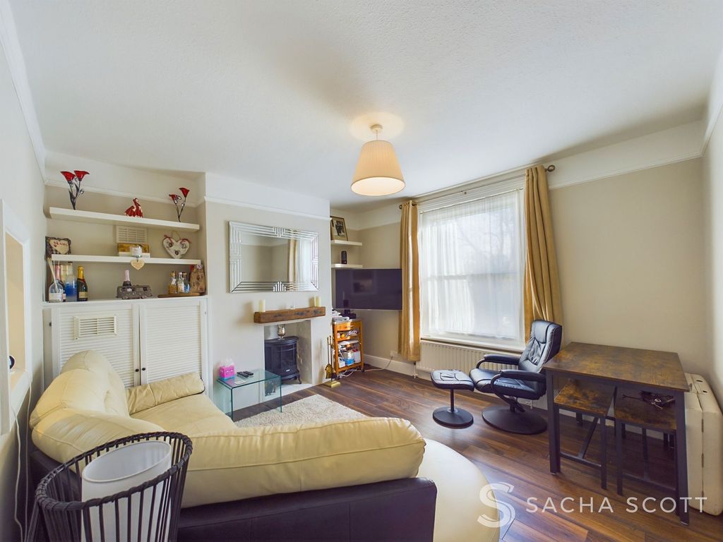 Property photo 2 of 14 Living Room