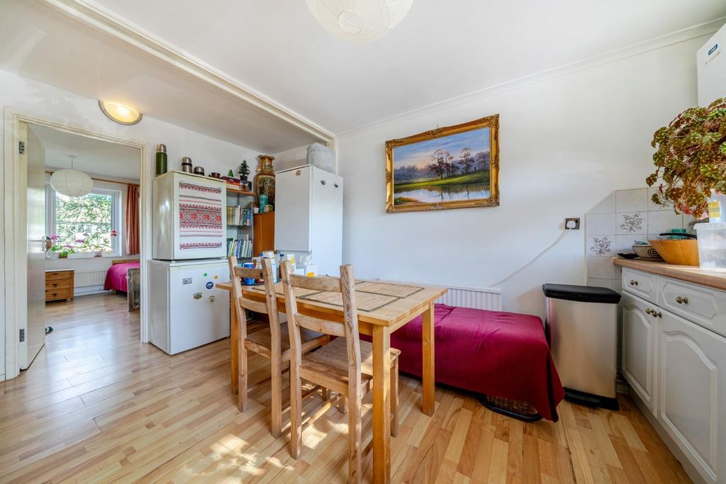 Property photo 3 of 11 1454925-7-69Fafaef75Bdd.Jpg