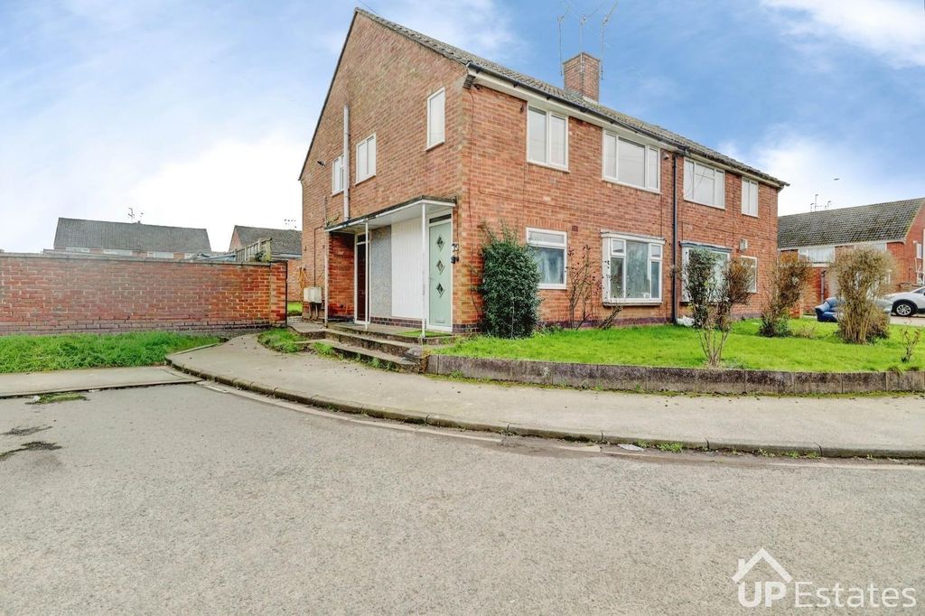 Property photo 1 of 11