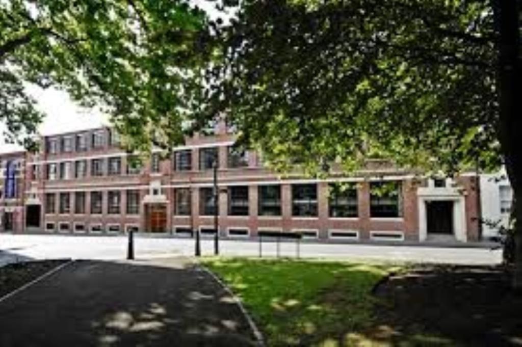 Property photo 1 of 2 St Pauls Front_Lge