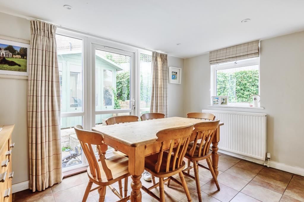 Property photo 3 of 10 Dining Area