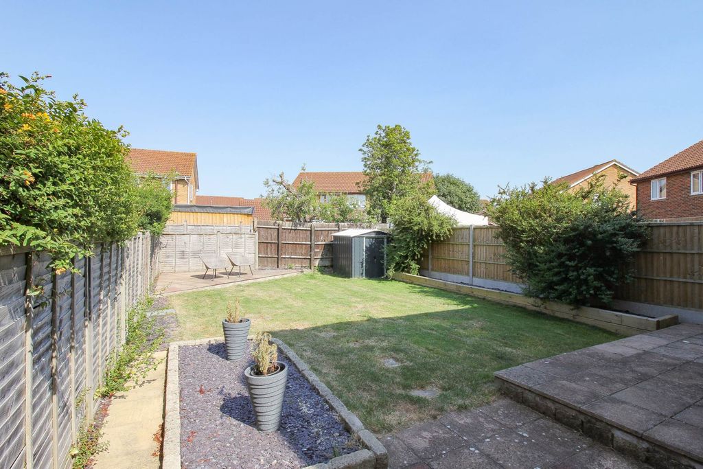 Property photo 2 of 19