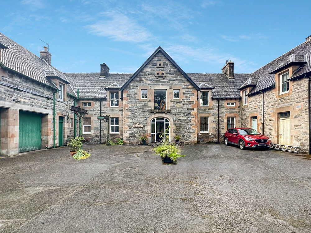 Property photo 2 of 46