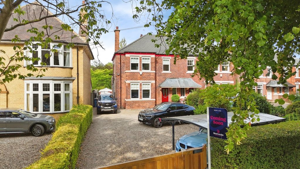Property photo 3 of 41 4863056