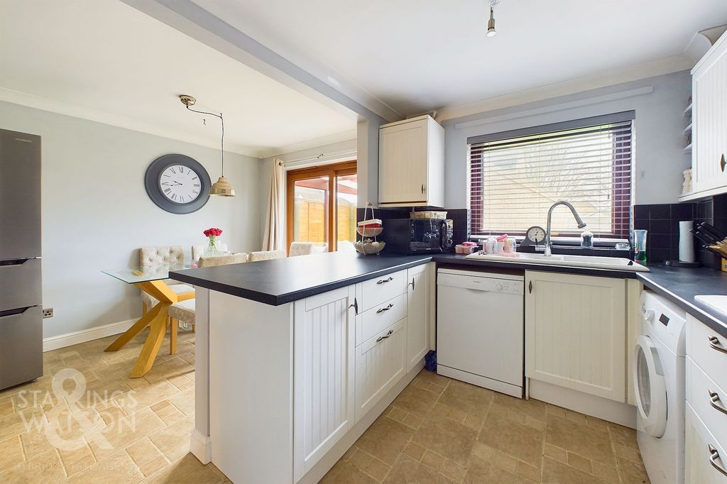Property photo 1 of 23