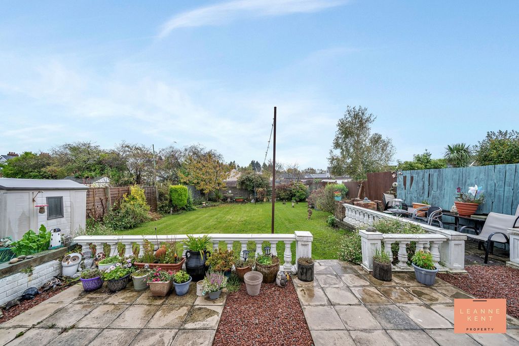 Property photo 2 of 36