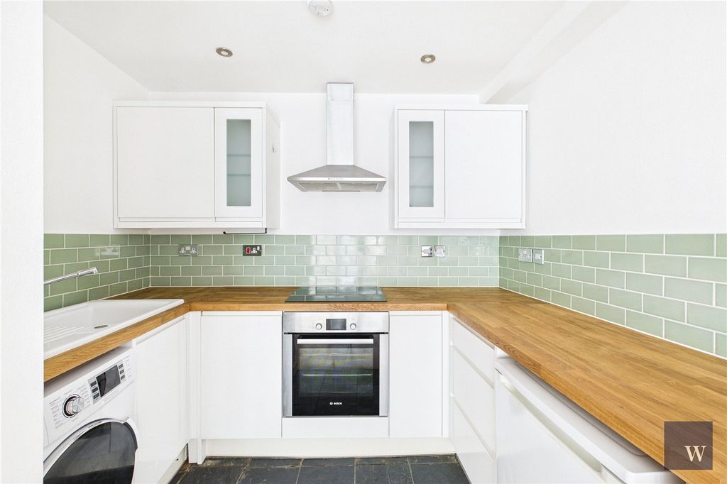 Property photo 2 of 8 Picture No. 07