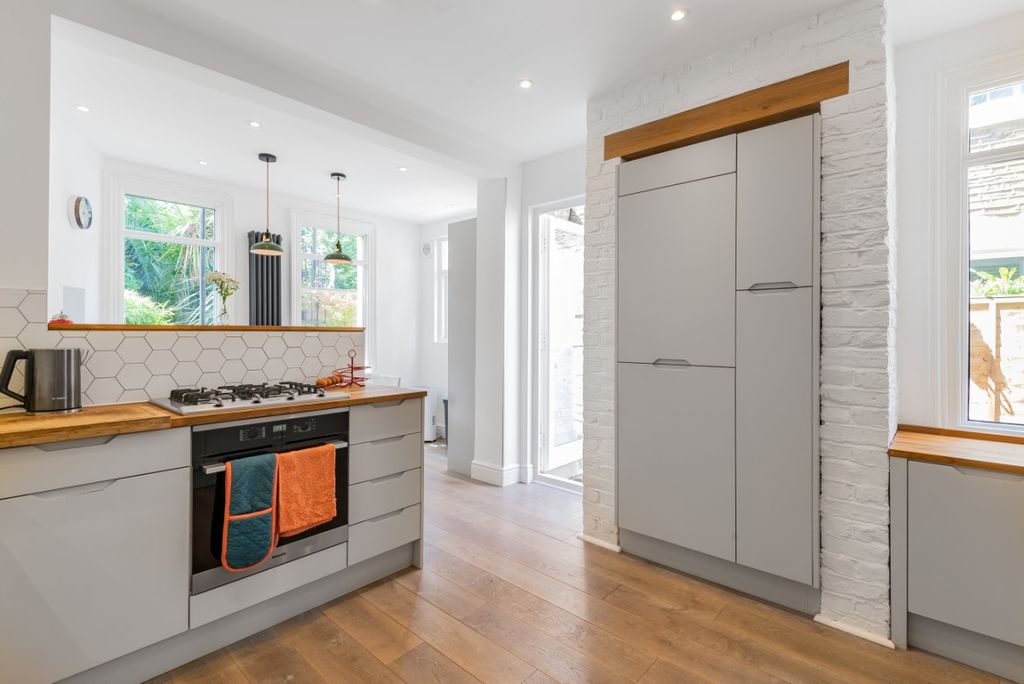 Property photo 1 of 7 863653 (4)