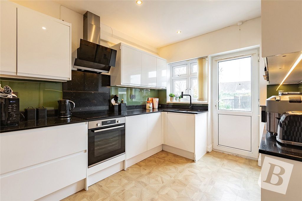 Property photo 3 of 13 Kitchen