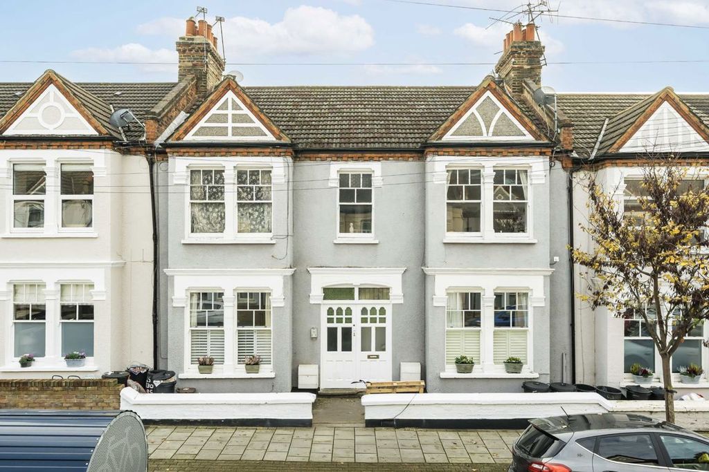 Property photo 1 of 7