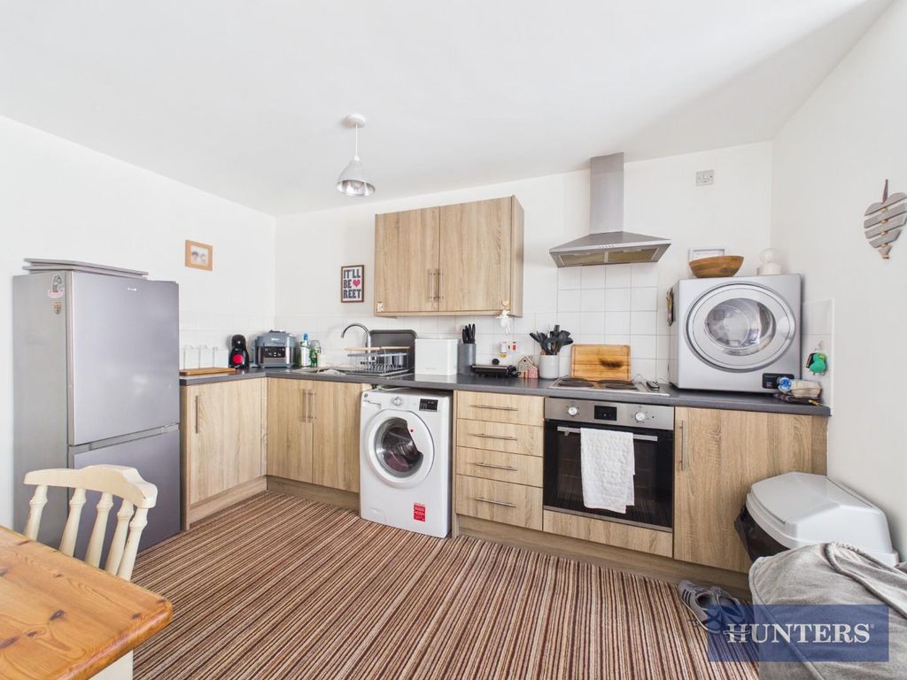 Property photo 3 of 22 Flat 1 Kitchen