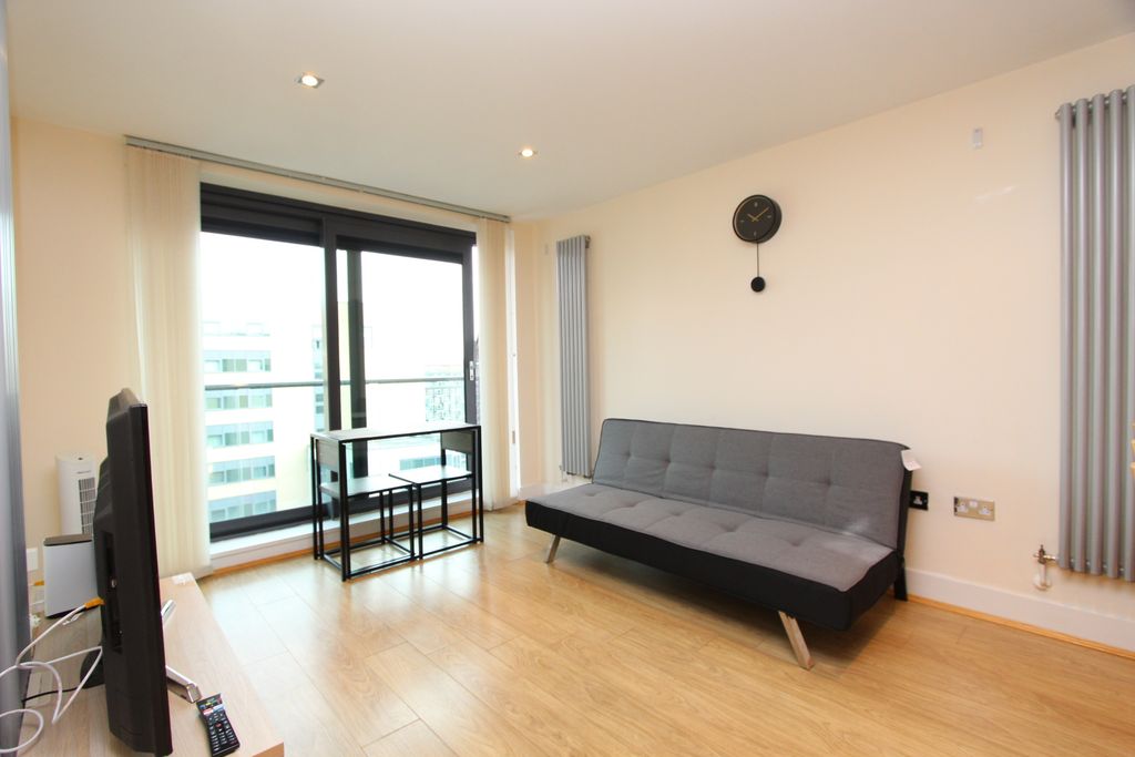 Property photo 2 of 20 Image