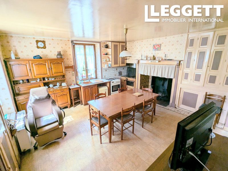 Property photo 3 of 10