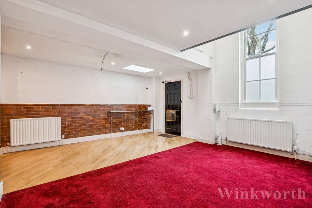 Property photo 3 of 14 Picture No. 06