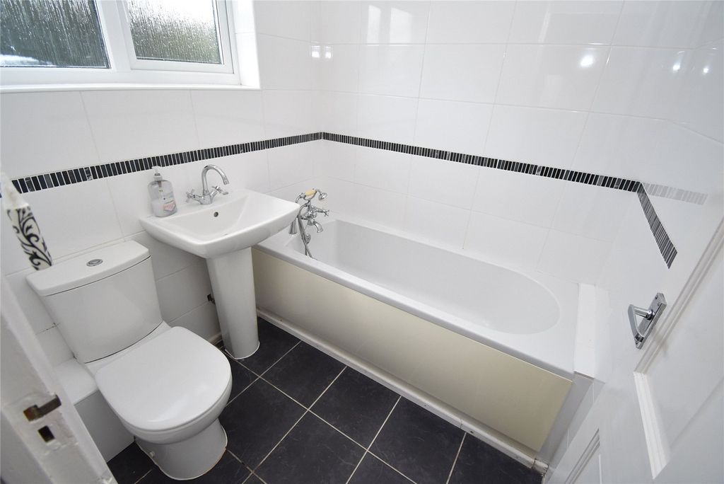 Property photo 3 of 7 Picture No. 04