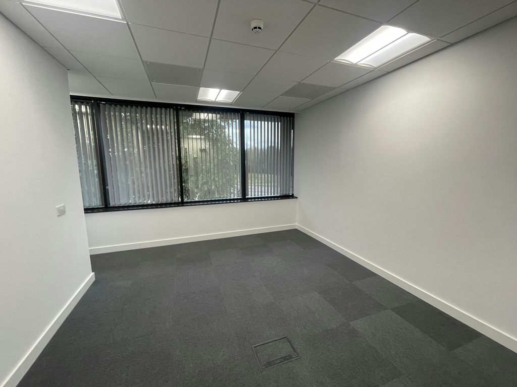 Property photo 3 of 10 Img_1124.Jpg