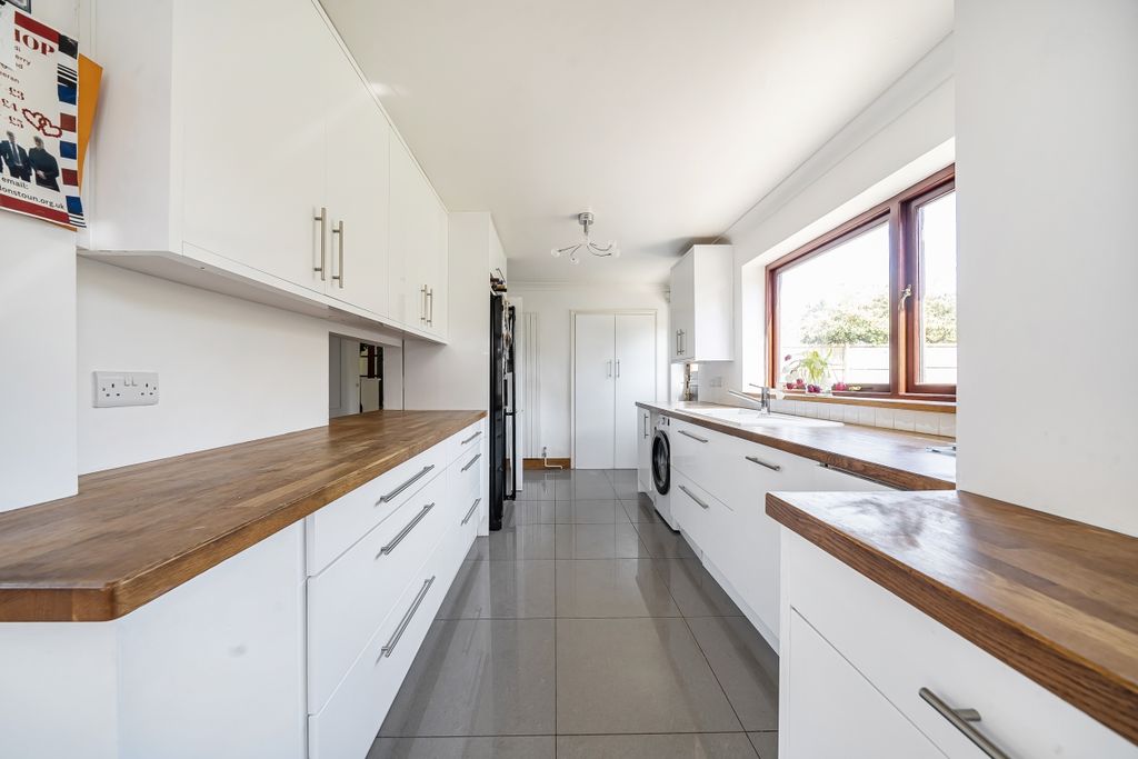 Additional image 8 of 4 bed detached house to rentPenwood Heights, Penwood, Highclere, Newbury RG20