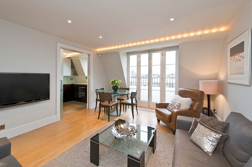 Property photo 2 of 12 Flat7-Reception2.Jpg