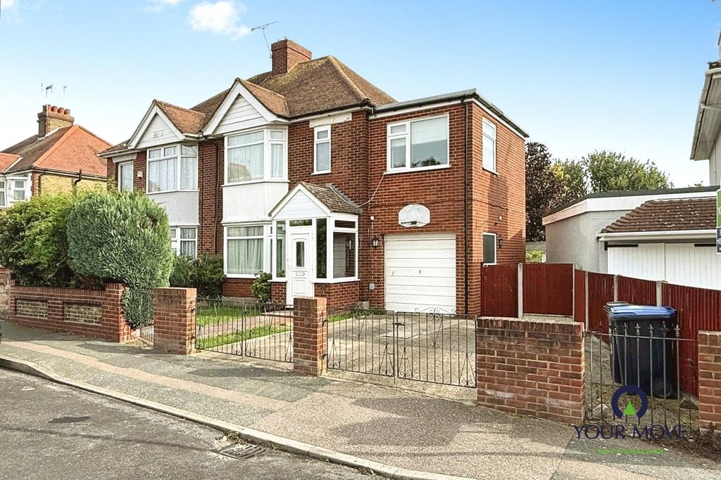 Property photo 1 of 13 External