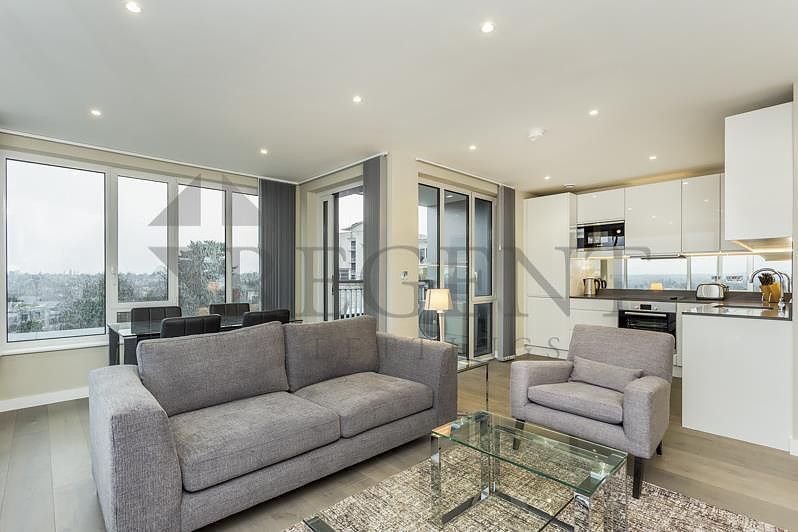 Property photo 3 of 9 Reception