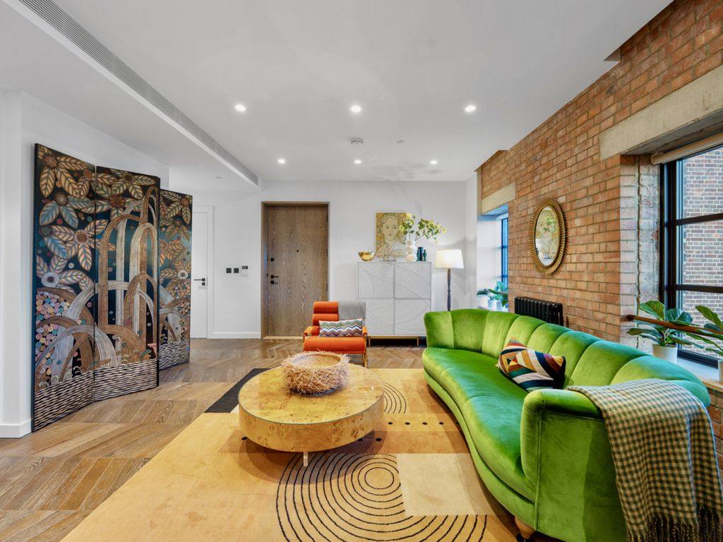 Property photo 3 of 25