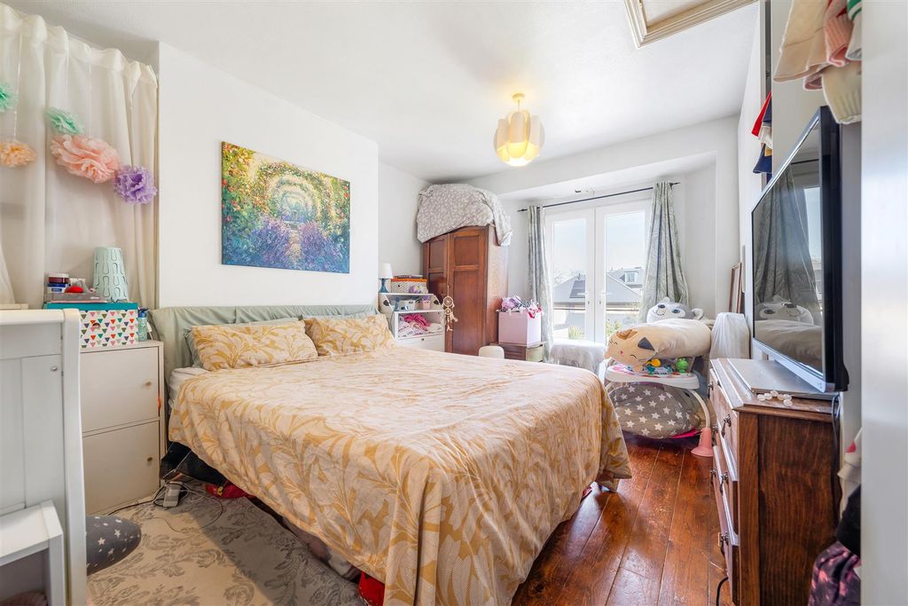 Property photo 3 of 9 Sunny Bank-2.Jpg