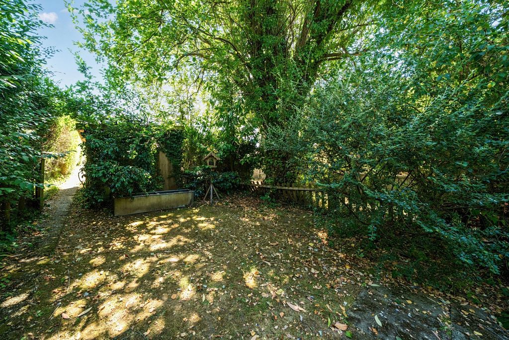 Property photo 3 of 18 Picture No. 23